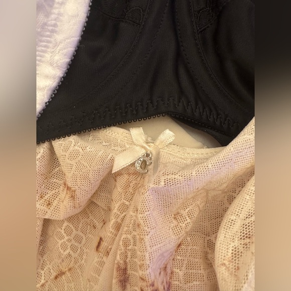 DIY / Craft Bra Lot – Lace, Straps & Intimates for Upcycle, Sewing, Repurpose - Picture 11 of 12